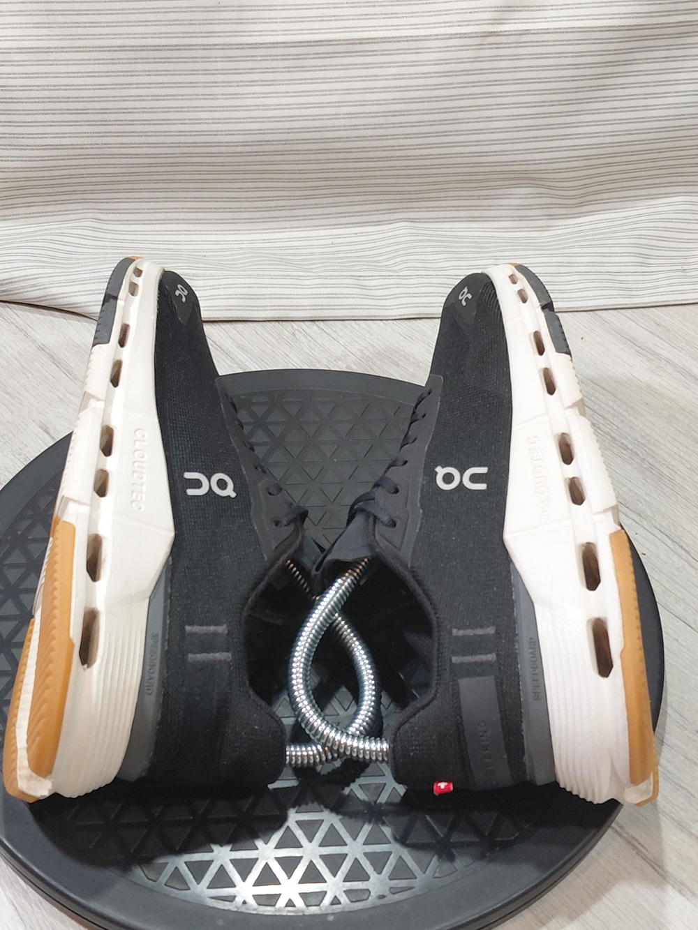 On Running Womens Cloudnova Form 2 Lifestyle Athletic Shoes Black Ivory SIZE 6 - Picture 6 of 14